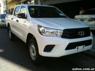 Toyota Hilux 4X2 CAB DOBLE 2.4 DX
