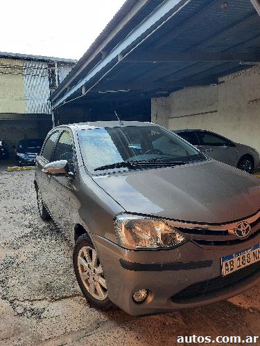 Toyota Etios Hatchback Etios xls automatico