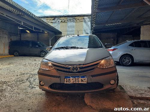 Toyota Etios Hatchback Etios xls automatico