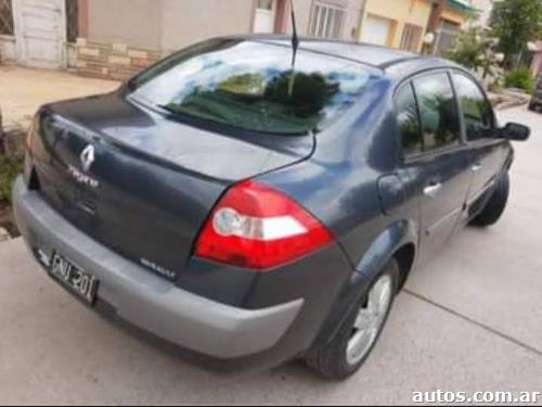 Renault Megane 2 2.0 ,deluxe, caja 6t