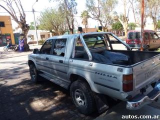 Toyota Hilux 3.0 4x4 turbo diesel