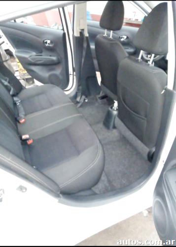 Nissan Versa 1.6 advance at