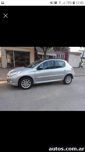Peugeot 207 Compact Sedán 1.4