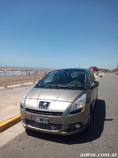 Peugeot 5008 Allure plus7asientos