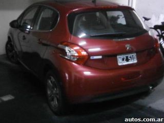 Peugeot 208 feline 1.6