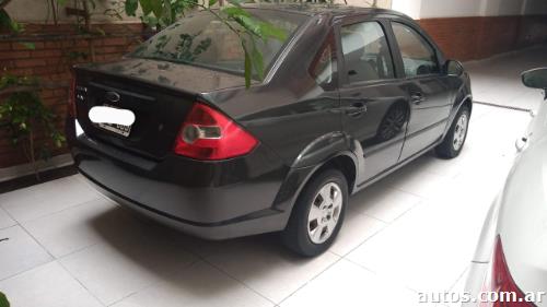 Ford Fiesta Max Ambiente Plus MP3