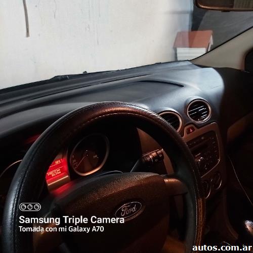 Ford Focus 1.6 Naftero