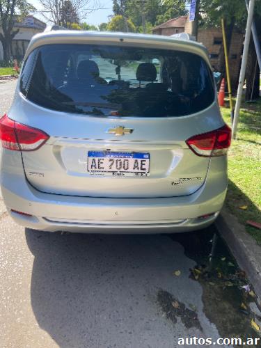 Chevrolet Spin 1.8 premier