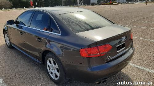 Audi A4 1.8 TFSI PLUS