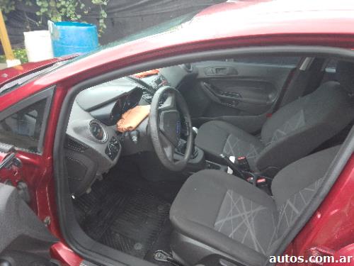 Ford Fiesta Kinetic Sedán Kd kinectic