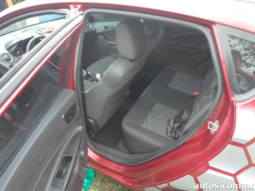 Ford Fiesta Kinetic Sedán Kd kinectic