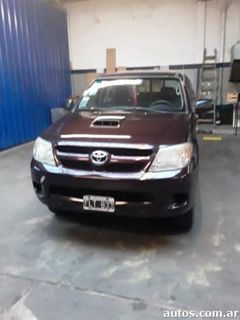 Toyota Hilux SR 3.0 TDI 4X2 CD