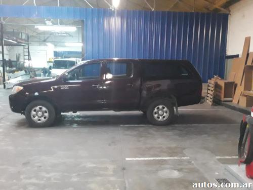 Toyota Hilux SR 3.0 TDI 4X2 CD