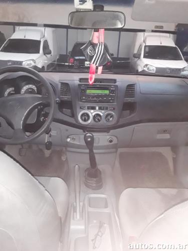 Toyota Hilux SR 3.0 TDI 4X2 CD