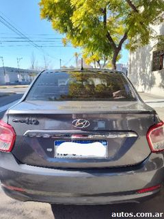 Hyundai  Grand i10 1.2 AT