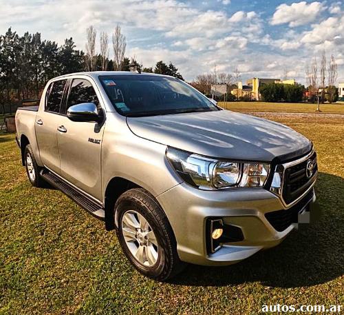 Toyota Hilux 2.8 Cd Srv 177cv 4x4