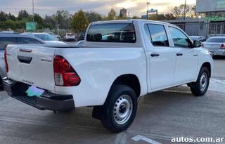 Toyota Hilux 2.4 dx 4x2
