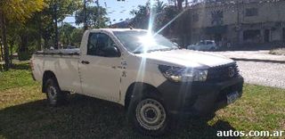 Toyota Hilux 2,4