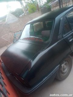 Peugeot 504 Tiene gas