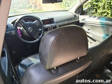 Chevrolet Vectra GT 2.4 CD AT