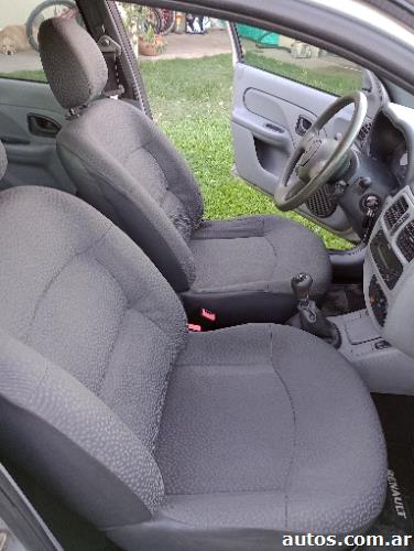Renault Clio Pack plus 1.2 5 ptas