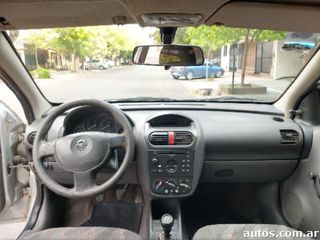 Chevrolet Corsa 2 4 P GL AA+D 1.8