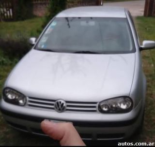 Volkswagen Golf confortline 1,6 5p