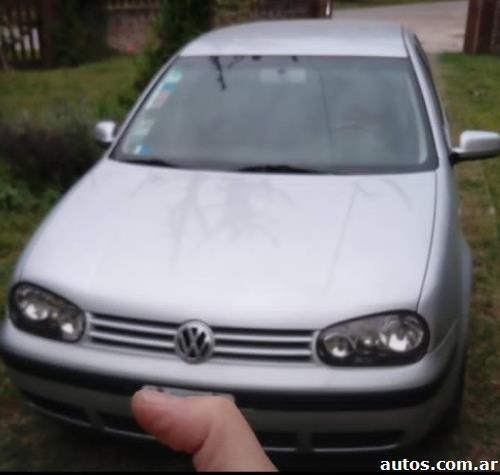 Volkswagen Golf confortline 1,6 5p