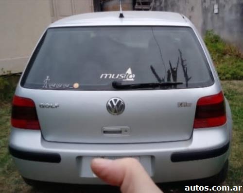 Volkswagen Golf confortline 1,6 5p