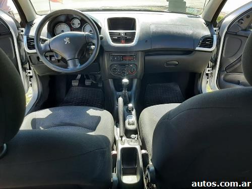 Peugeot 207 Compact Sedán 207 compact allure 1