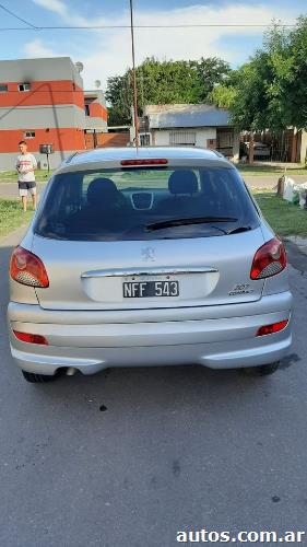 Peugeot 207 Compact Sedán 207 compact allure 1