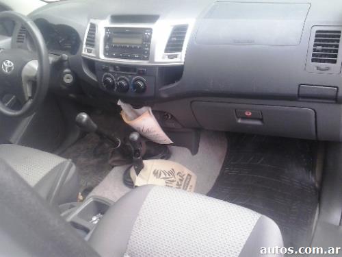 Toyota Hilux 2.5 dx pack 4x4 d/c