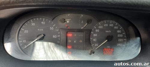 Renault Megane nafta 1.6 8v