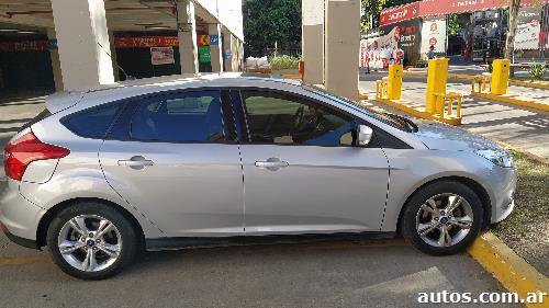 Ford Focus 2.0 SE PLUS AT