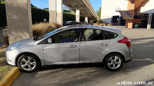 Ford Focus 2.0 SE PLUS AT
