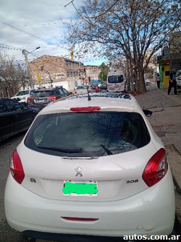 Peugeot 208 Allure 1.6 5 puertas