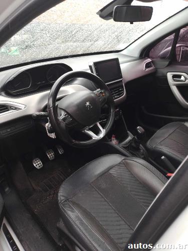 Peugeot 208 feline 1.6