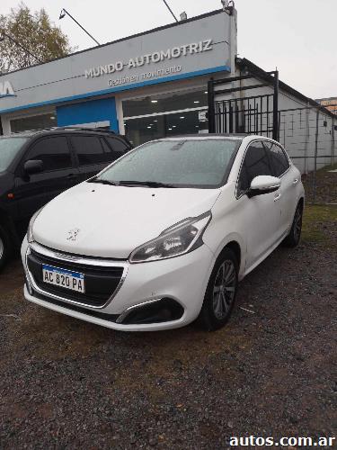Peugeot 208 feline 1.6
