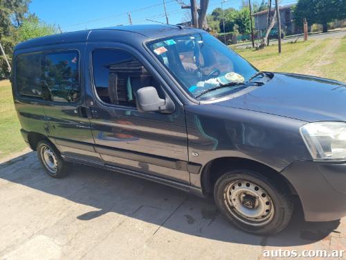 Peugeot Partner HDI 1.6 confort 3 pl