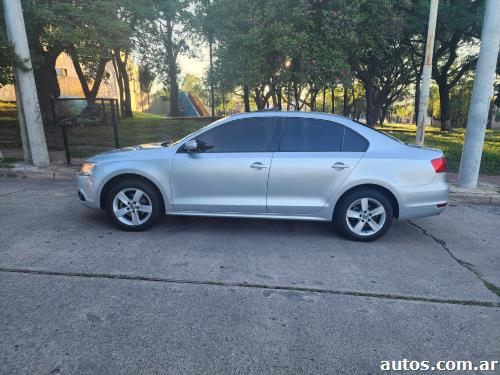 Volkswagen Vento 2.0 TDI 140 DSG LUXU