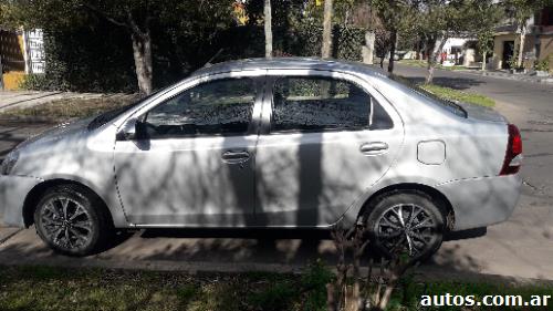 Toyota Etios Sedán Platinium 1.5 AT.