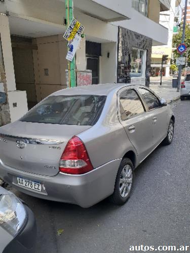 Toyota Etios Sedán 1.5 XLS At