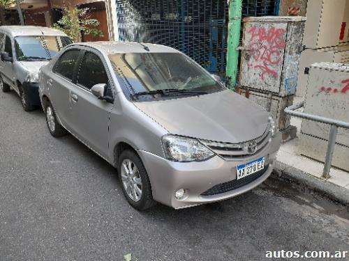 Toyota Etios Sedán 1.5 XLS At
