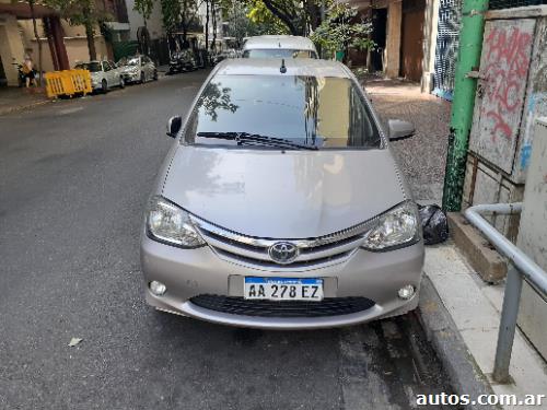 Toyota Etios Sedán 1.5 XLS At