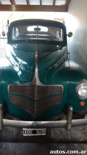 Dodge 800 4 puertas