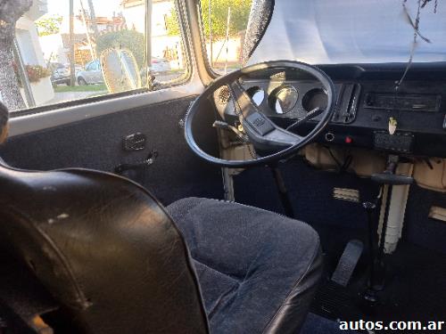 Volkswagen Kombi T2