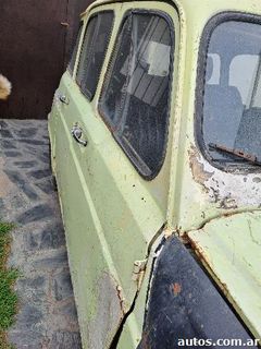Renault 4 ??no se.era de papa
