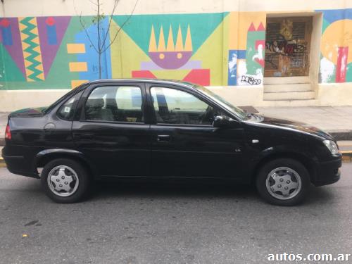 Chevrolet Corsa Classic LS con AA + DIR GNC