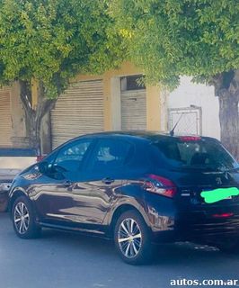 Peugeot 208 1.6 NAFTA
