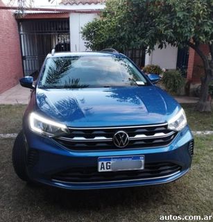 Volkswagen  200 TSI CONFORTLINEá